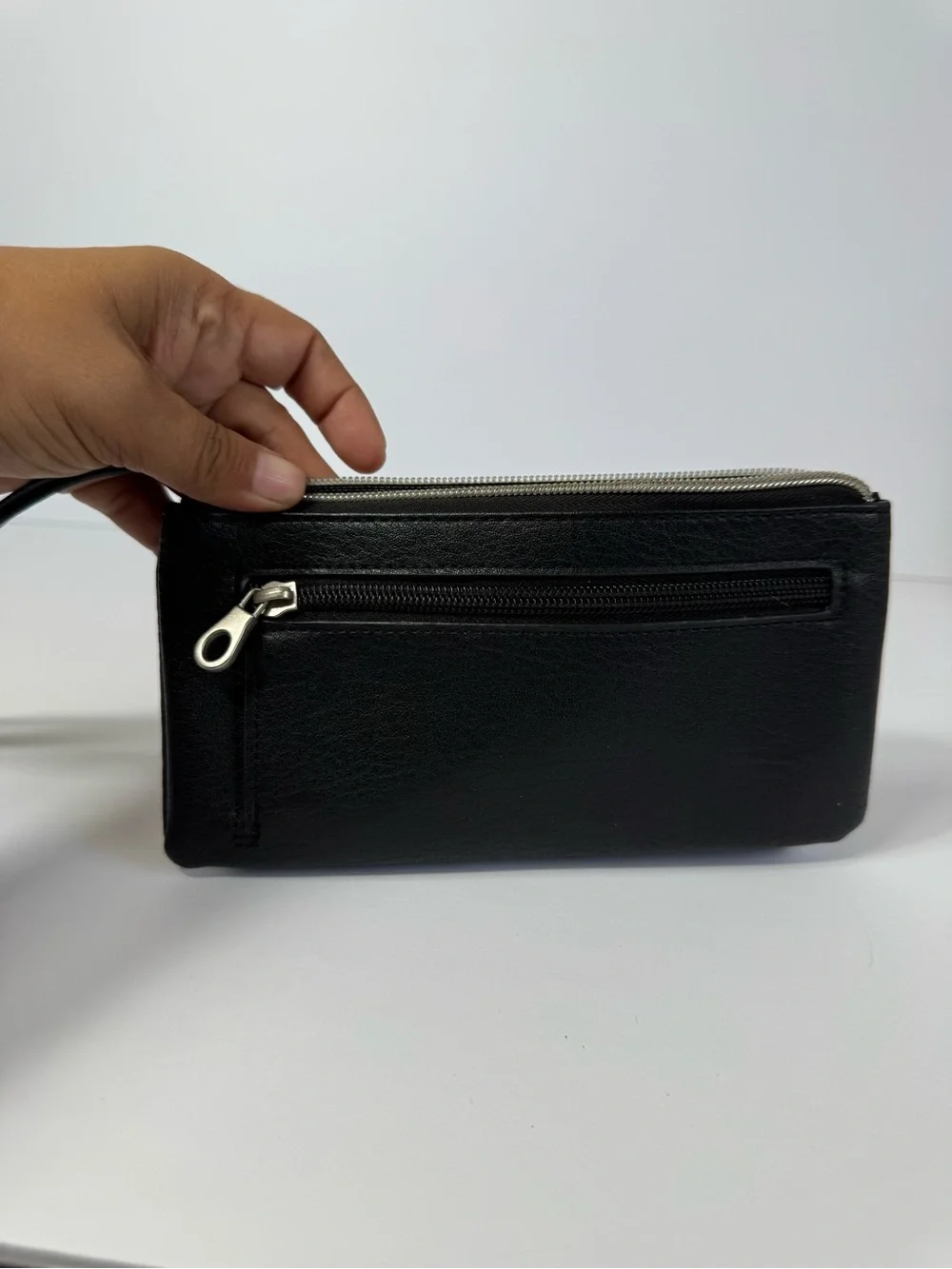Relic Black Chevron Quilted Wristlet Wallet Organizer Clutch